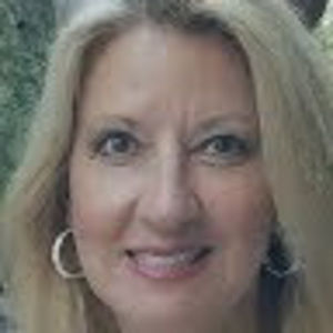 Meet your Posher, Deborah